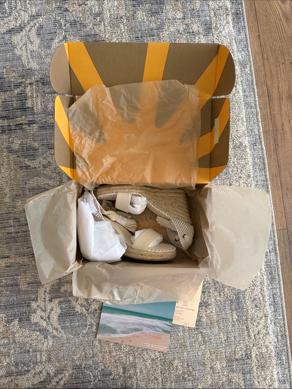 NIB Soludos Cream Espadrille Wedge Sandals